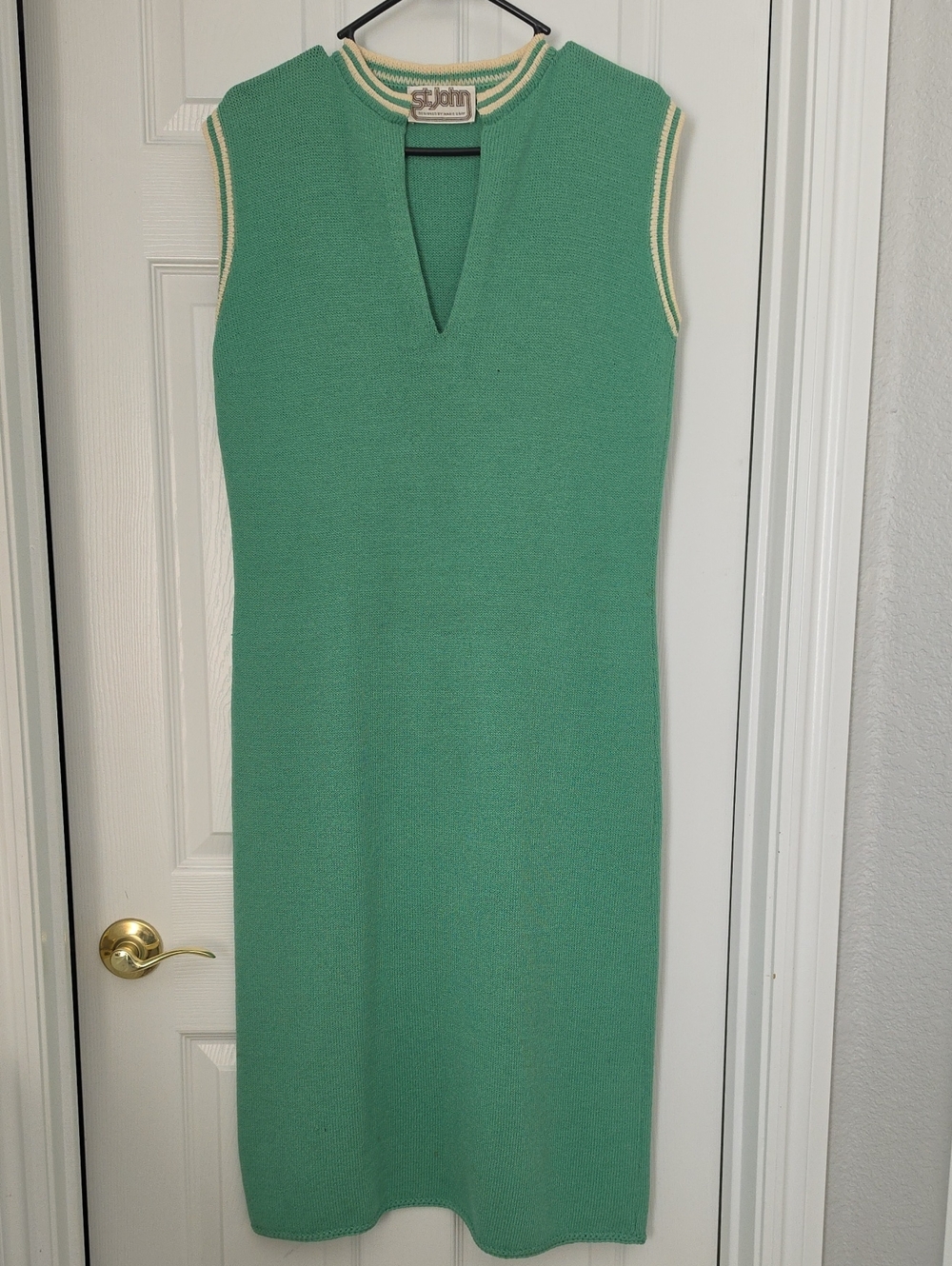 St. John Mint Green Sleeveless Knit Shift with Cream Trim